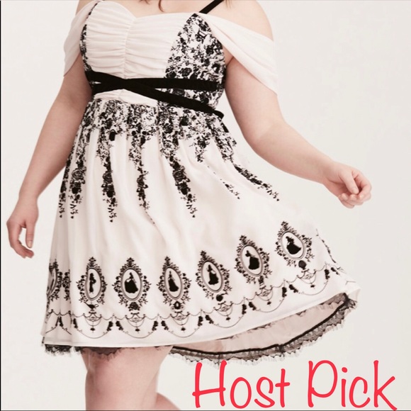Hot Topic Dresses & Skirts - Disney Princesses Prom Dress from Hot Topic